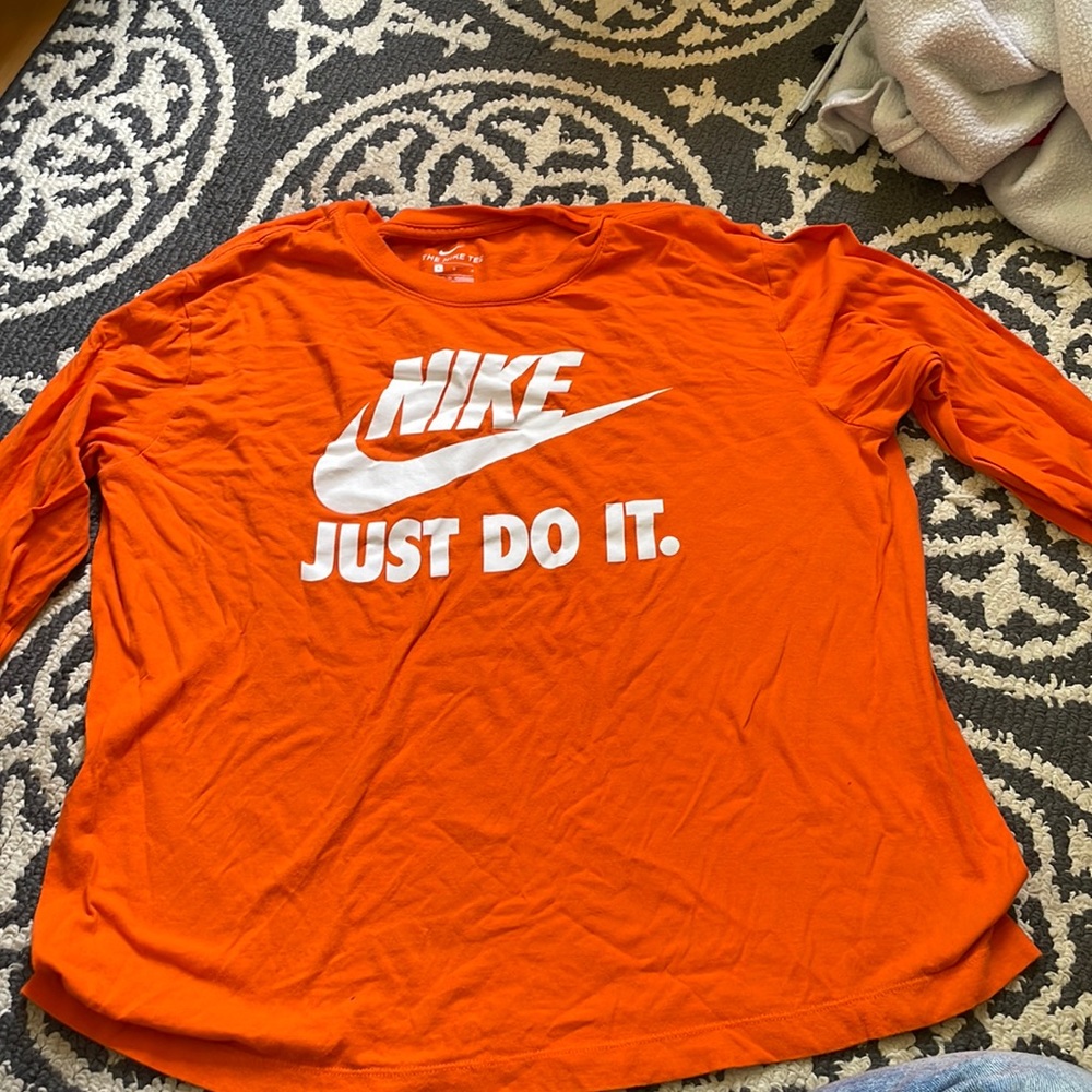 Nike Long Sleeve: Size L